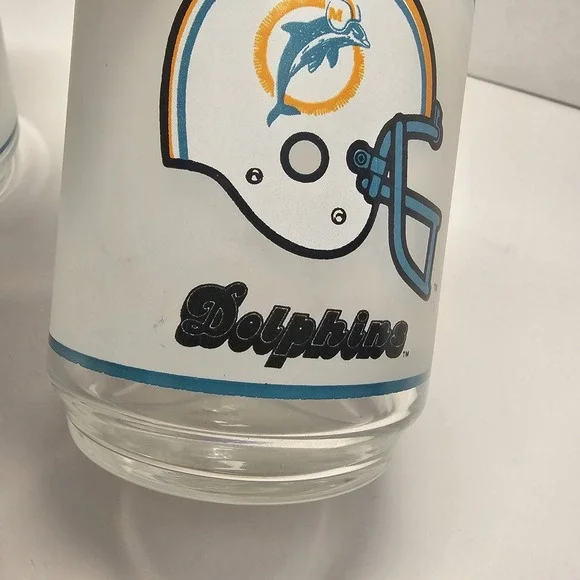 Miami Dolphins NFL Mobil Frosted Glass Tumblers Set of 2 Helmet Logo Cups - Picture 8 of 8